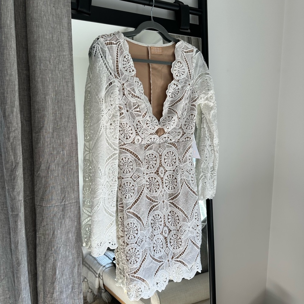 White Lace Long Sleeve Dress
